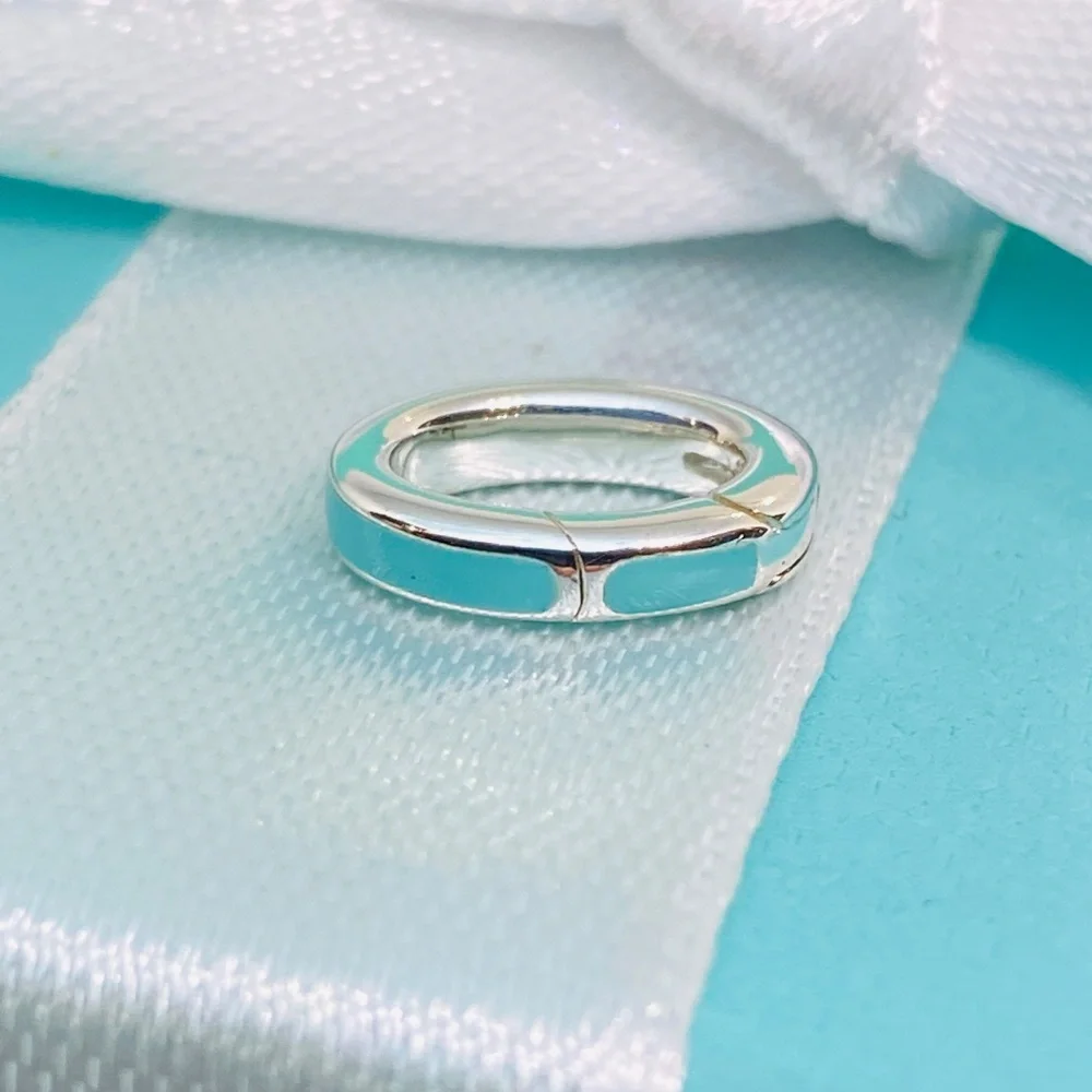 New Tiffany & Co oval blue enamel clasping ring RARE RETIRED - Picture 4 of 5